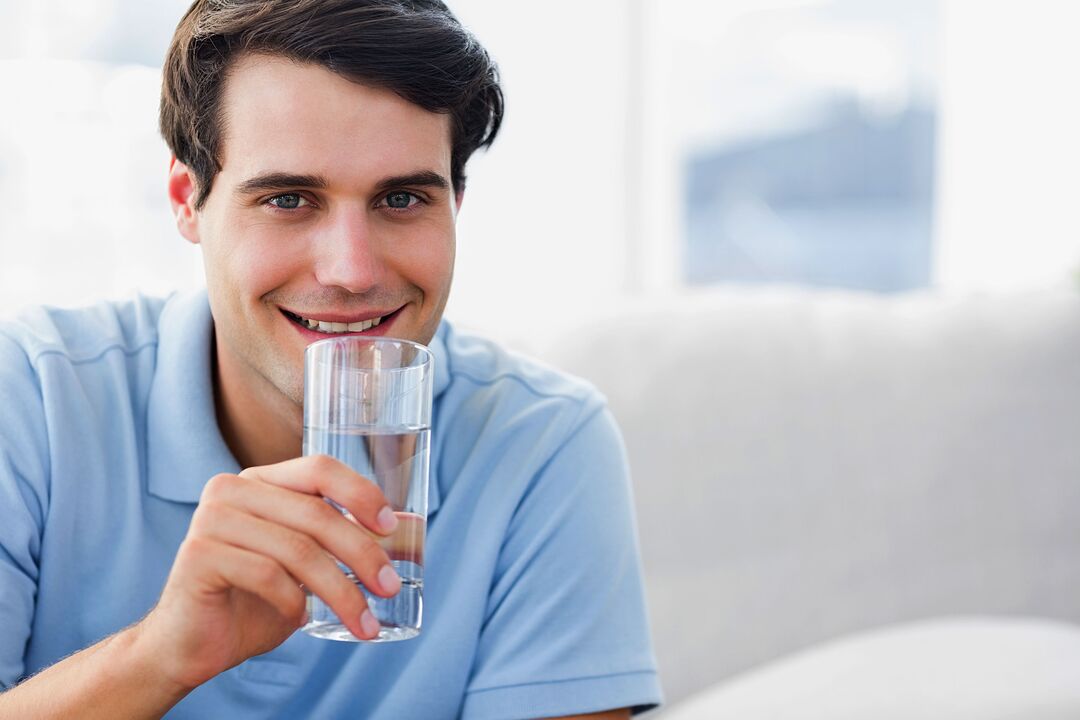 Prendre les gélules Ocuvit avec de l'eau propre. 